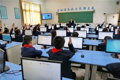 聚焦江津教育扶貧 信息點亮希望，服務溫暖人心